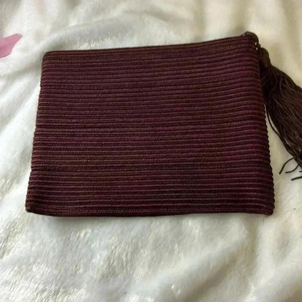 Collision NewYork‎ made in the USA makeup bag with tassel. Burgundy.EUC